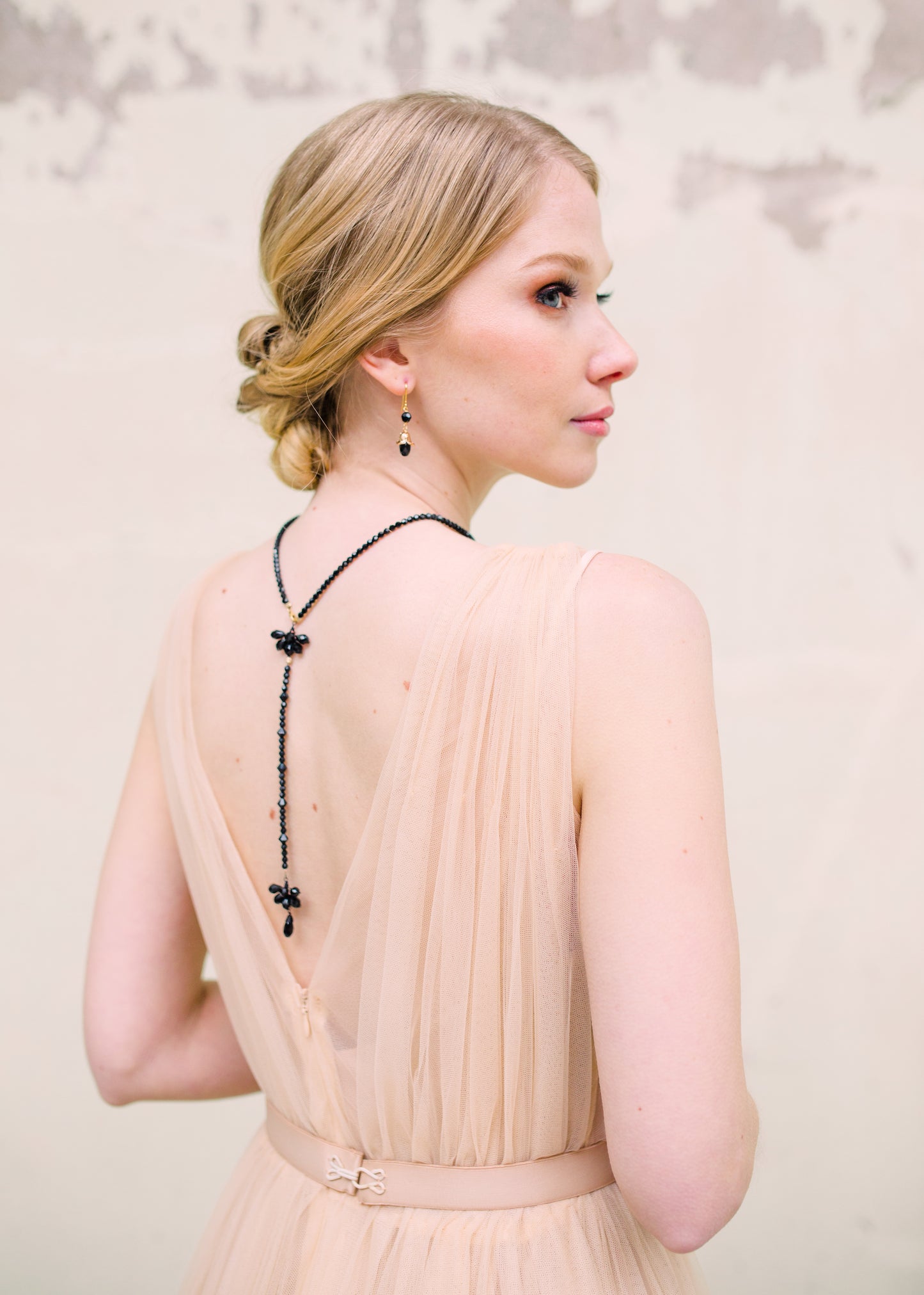 Deco Black Back Necklace