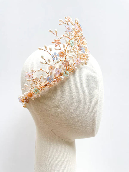 Pastel Headpieces: Channeling Soft Elegance for Any Occasion