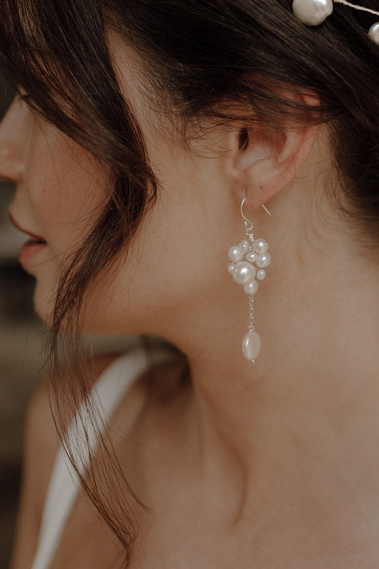 Aisla Earrings